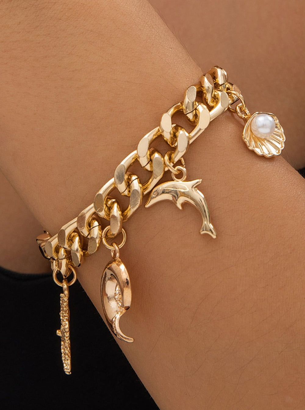 Náhrdelník s přívěskem na téma oceánu