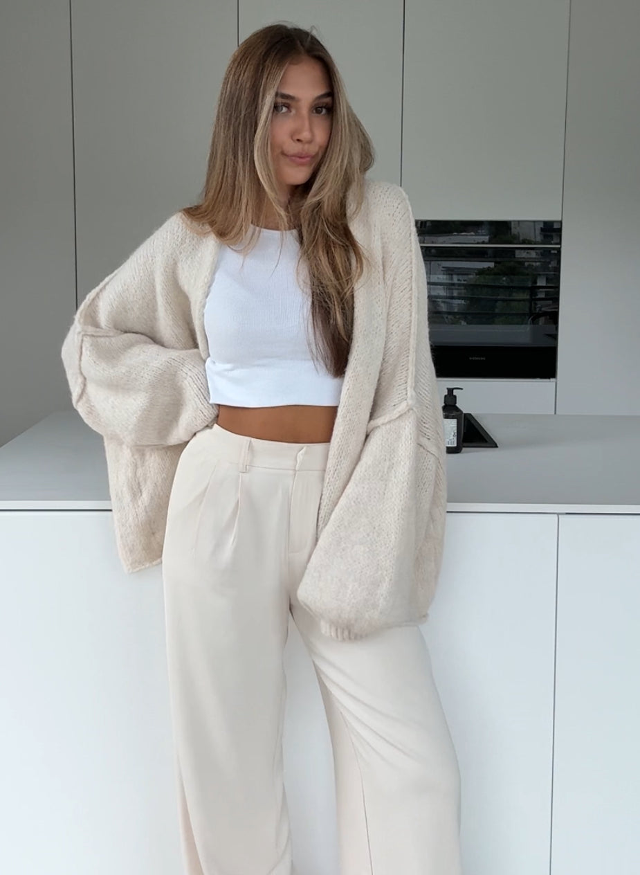 CLASSIC CHUNKY CARDIGAN VANILLA