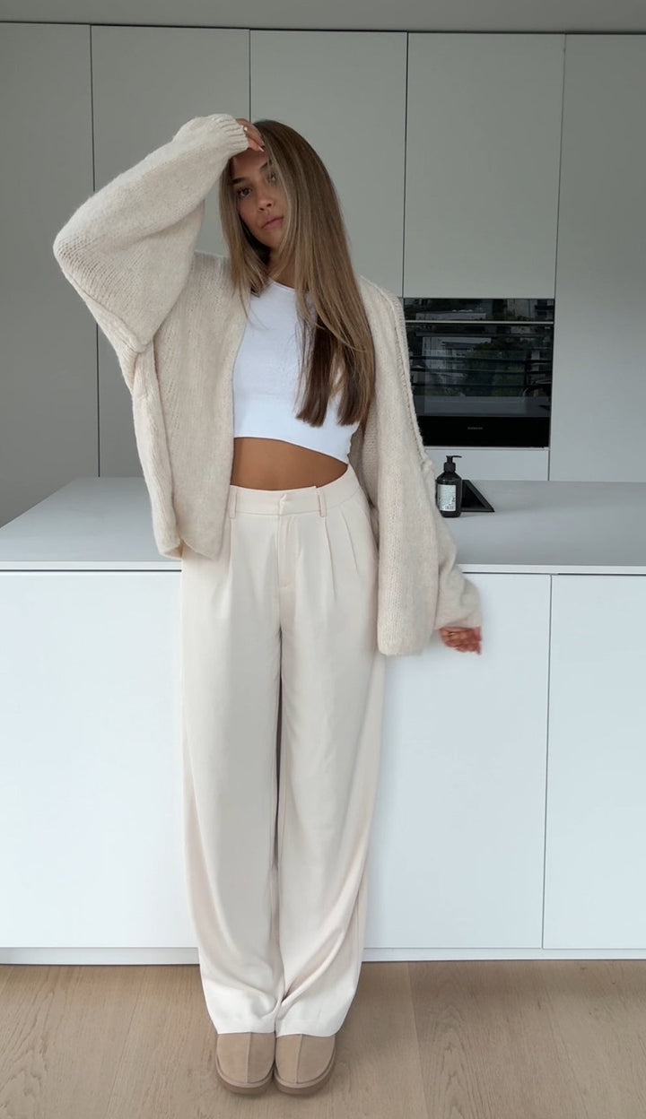 CLASSIC CHUNKY CARDIGAN VANILLA